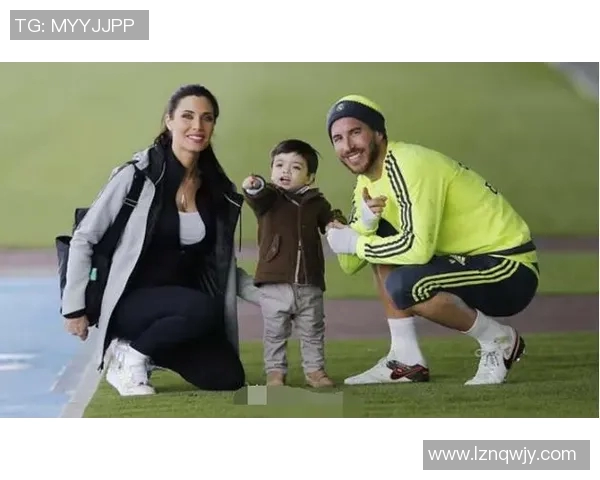 现役足球球星儿女排行大揭秘 盘点全球足坛明星家庭中的萌娃们 现役足球球星儿女排行大揭秘 盘点全球足坛明星家庭中的萌娃们