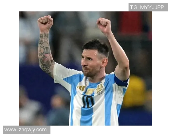 足球传奇回忆4K超清壁纸展示经典老球星全景视角尽显风采 足球传奇回忆4K超清壁纸展示经典老球星全景视角尽显风采